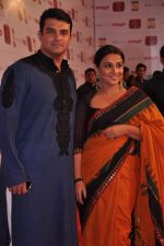 Vidya Balan, Siddharth Roy Kapur at Stardust Awards 2013 red carpet in Mumbai on 26th jan 2013 (583).JPG